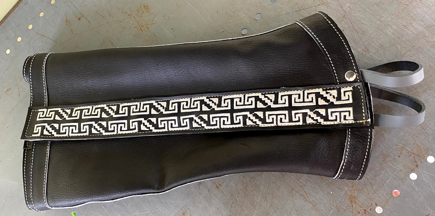 Embroidered Half Chaps /  Polainas Bordadas