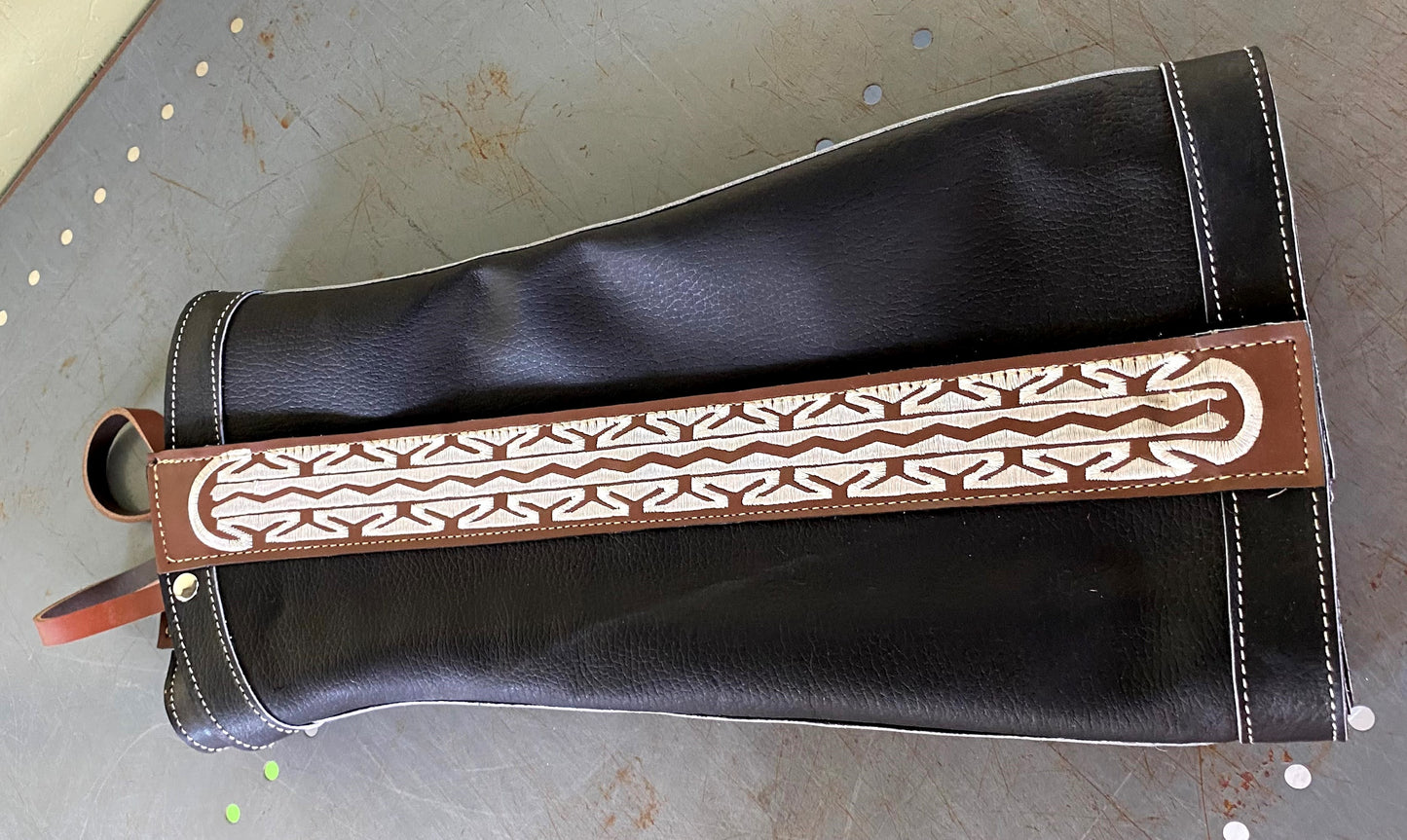 Embroidered Half Chaps / Polainas Bordadas