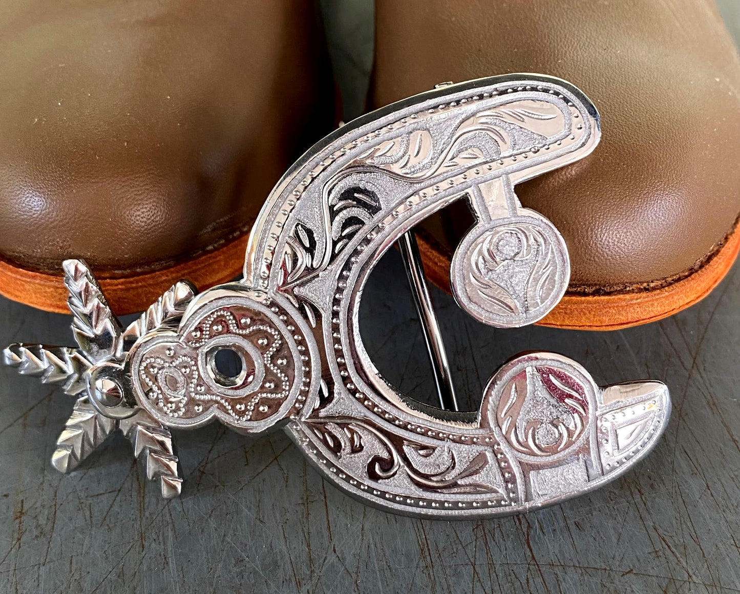 Spur Belt Buckle