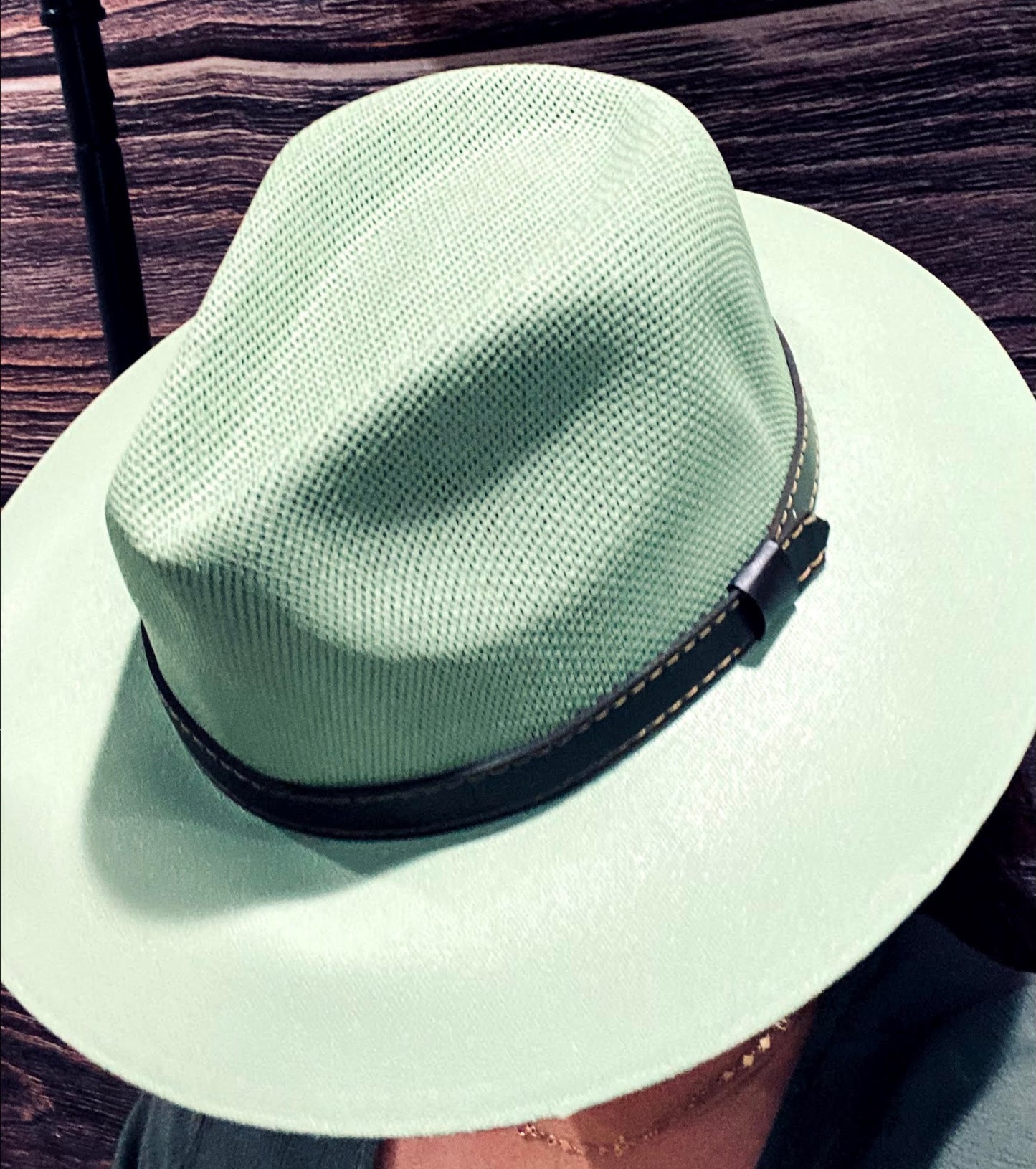 Solid Color Hats / Sombreros Color Solido